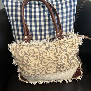 Myra shoulder bag